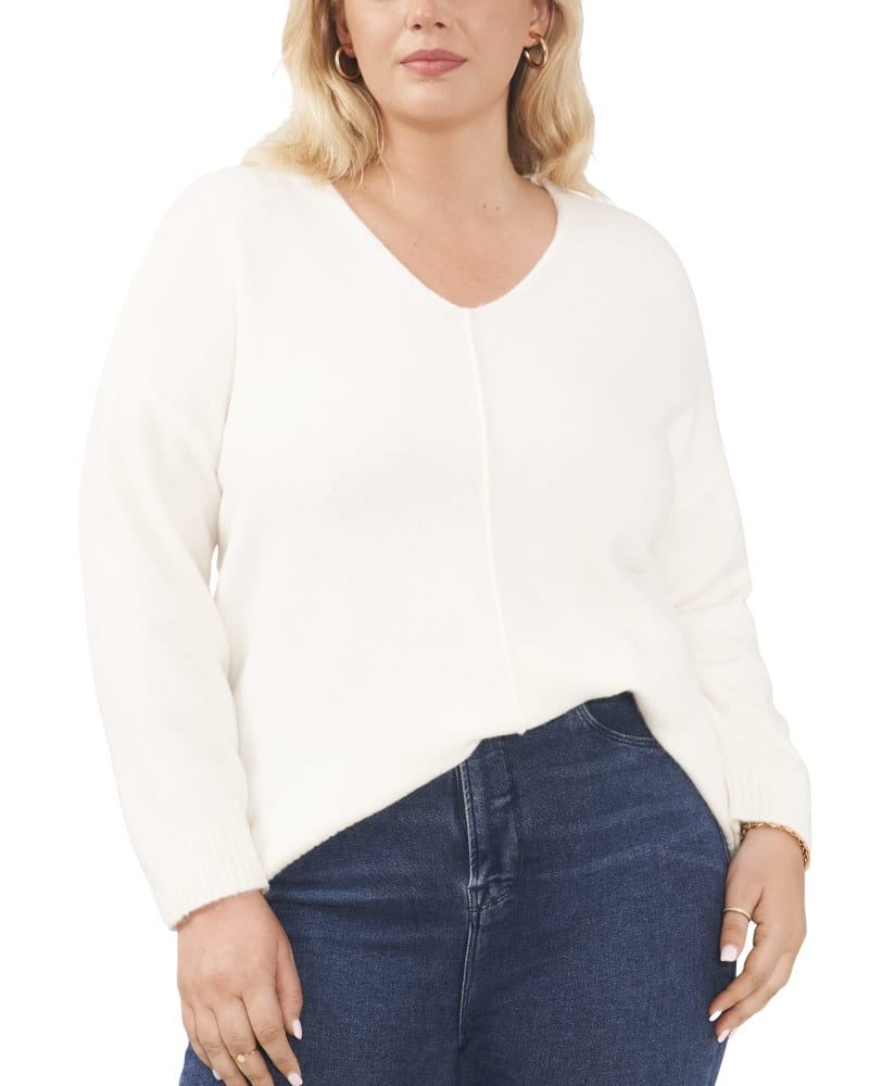 Front of a model wearing a size 1X Freya Cozy Sweater in ANTIQ WHITE by Vince Camuto. | dia_product_style_image_id:261906